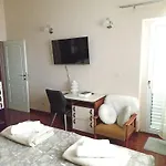 Villa 4us With Pool *